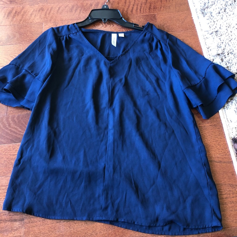 Navy blouse size m